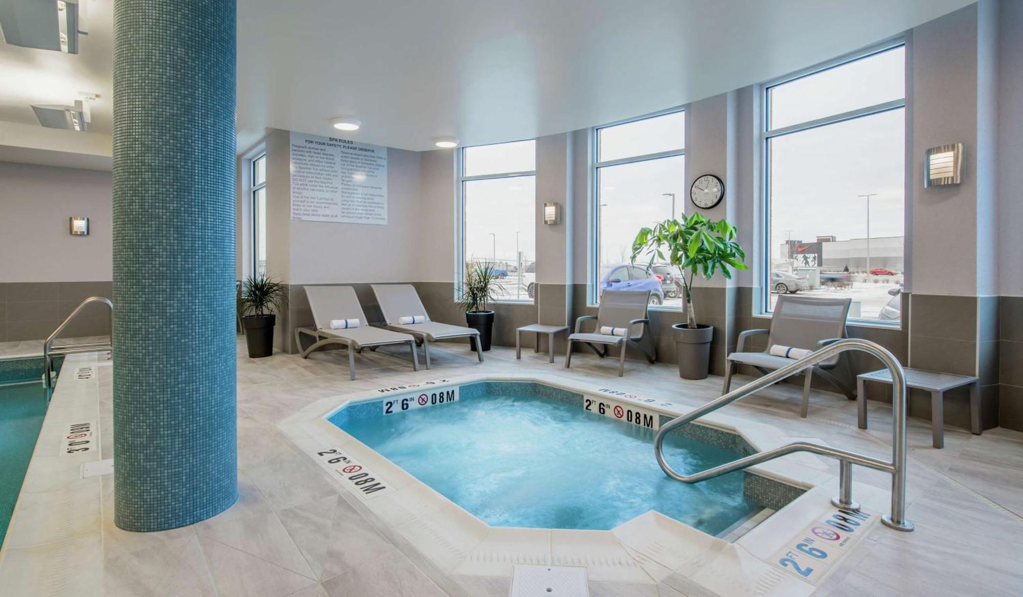 Hilton Garden Inn Winnipeg South Экстерьер фото